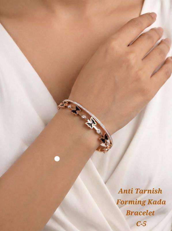 Anti tarnisha forming kada bracelet c 5 Wholesale fashion jewellery distributors in Gujarat